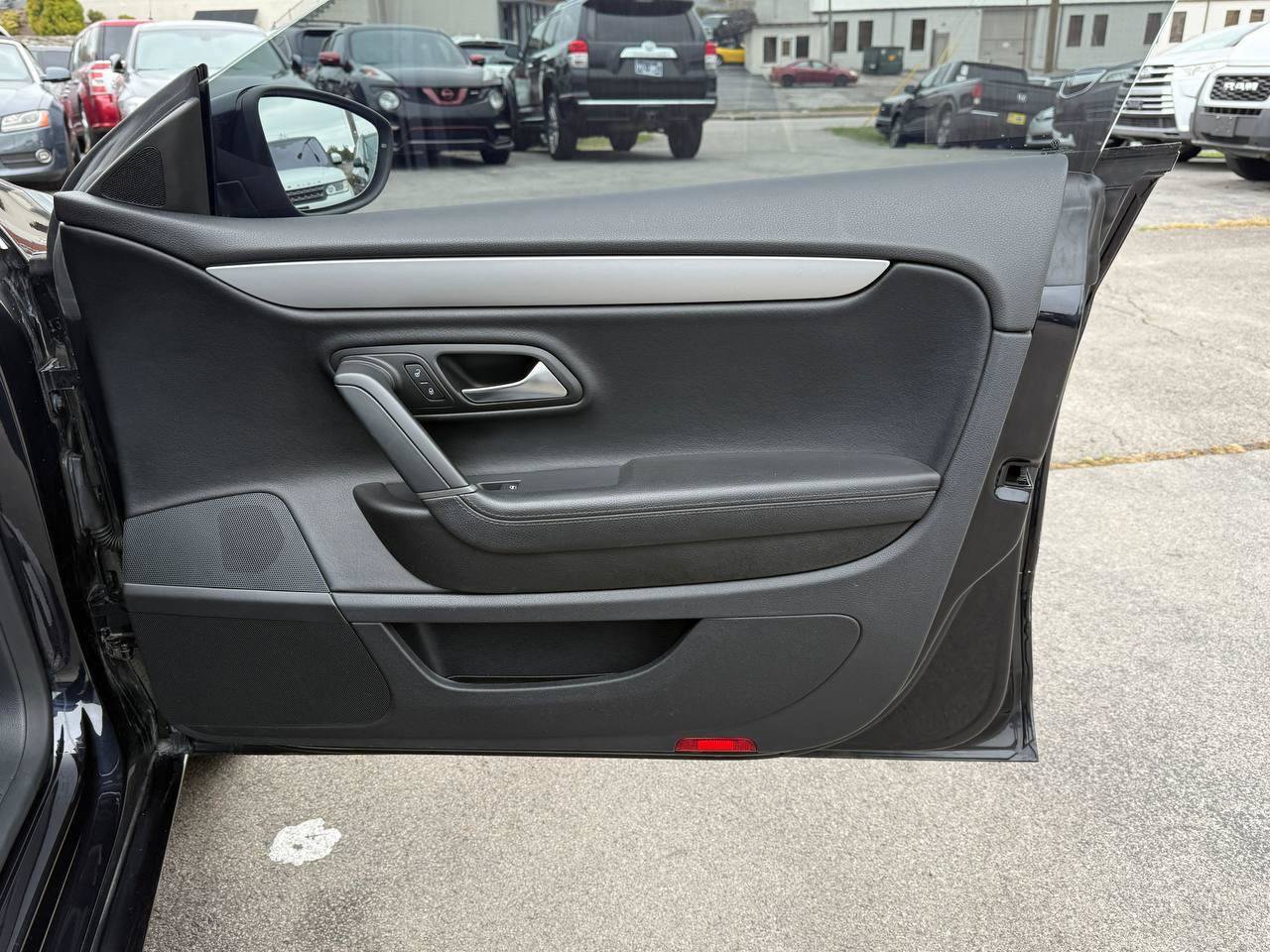 Used 2012 Volkswagen CC Sport FWD image 19