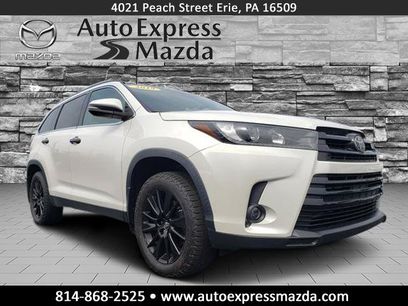 Used 2019 Toyota Highlander SE