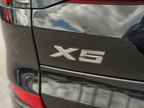 Used 2024 BMW X5 xDrive40i w/ M Sport Package AWD/4WD image 6