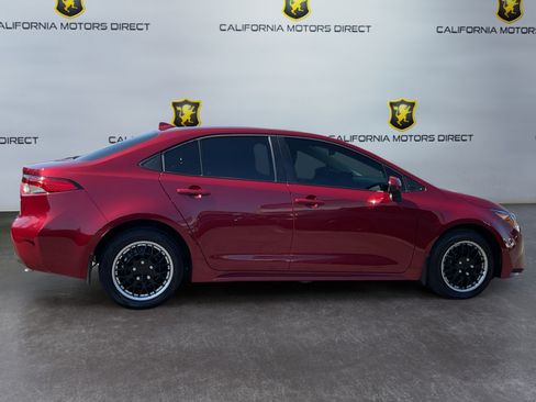 Used 2026 Toyota Corolla LE FWD image 4