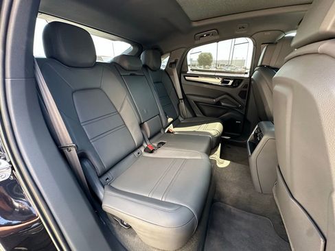 Used 2022 Porsche Cayenne E-Hybrid Coupe image 43