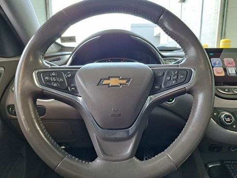 Used 2016 Chevrolet Malibu Premier w/ Driver Confidence Package FWD image 10