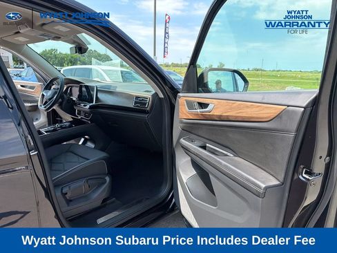 Used 2025 Volkswagen Atlas SE AWD/4WD image 27
