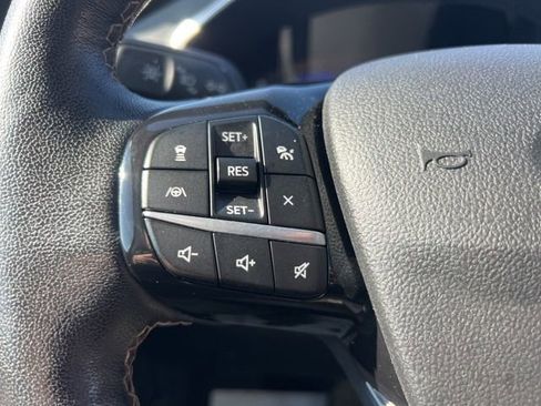 Certified 2022 Ford Escape Titanium w/ Titanium Elite Package image 11