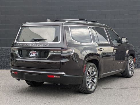 Used 2023 Jeep Grand Wagoneer Series III w/ Rear Seat Video Group 1 image 5