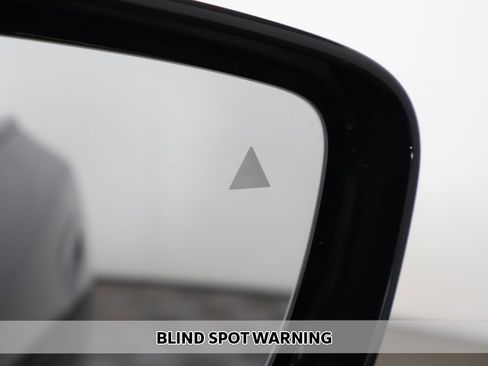 Used 2025 BMW M240i xDrive Coupe w/ Premium Package image 8