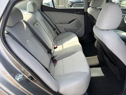 Used 2013 Kia Optima LX w/ Convenience Pkg FWD image 16