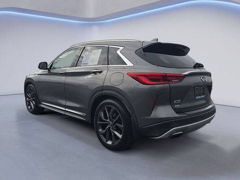Used 2019 INFINITI QX50 Essential w/ Sensory Package AWD/4WD image 3