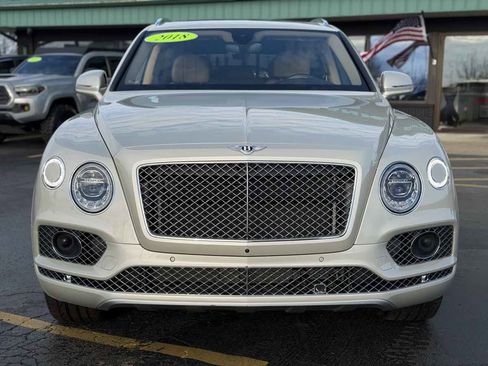 Used 2018 Bentley Bentayga image 41