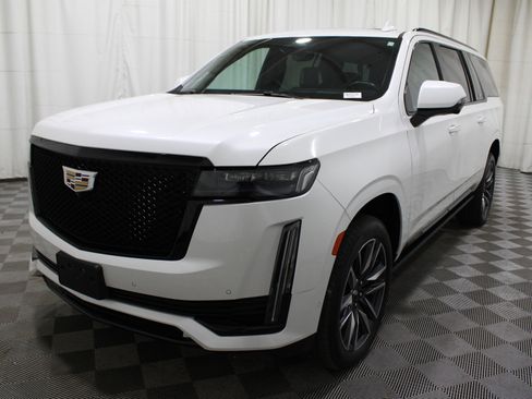 Certified 2024 Cadillac Escalade ESV Sport Platinum image 45