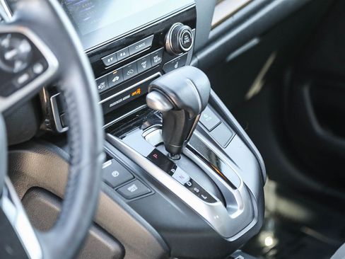 Used 2018 Honda CR-V Touring image 20