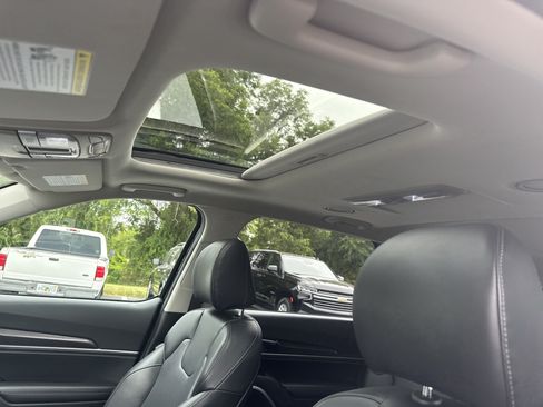 Used 2025 Kia Telluride S FWD image 17