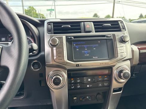 Used 2017 Toyota 4Runner Limited AWD/4WD image 18