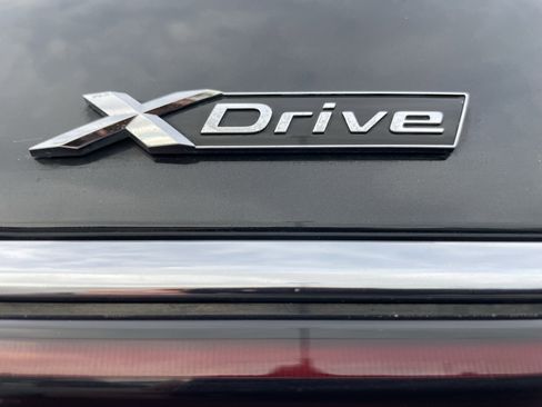 Used 2022 BMW 750i xDrive 750i xDrive image 34