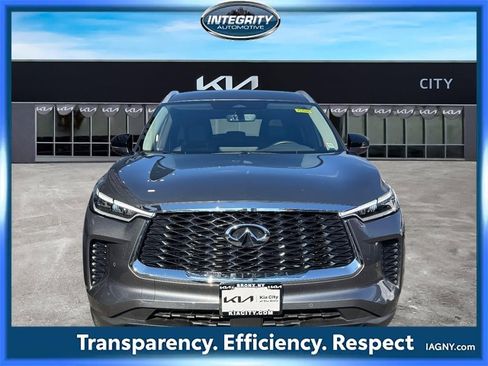 Used 2024 INFINITI QX60 Luxe image 2