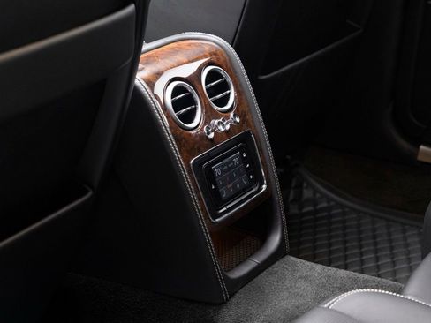 Used 2014 Bentley Flying Spur W12 image 57