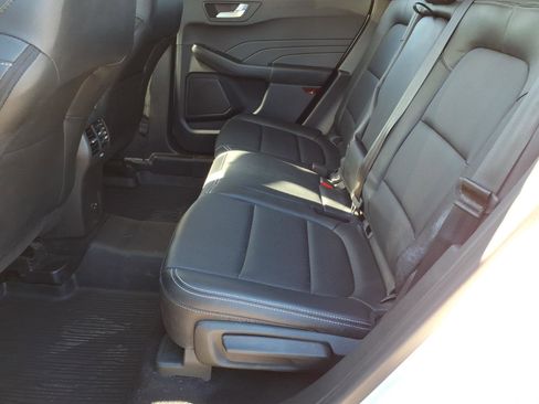 Certified 2022 Ford Escape SEL image 11