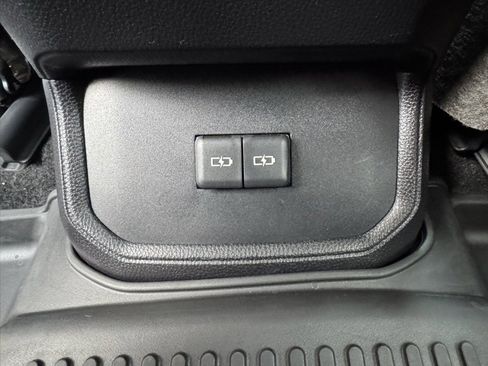 Certified 2023 Toyota Highlander XSE image 35