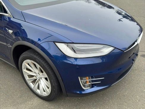 Used 2017 Tesla Model X 75D AWD/4WD image 6
