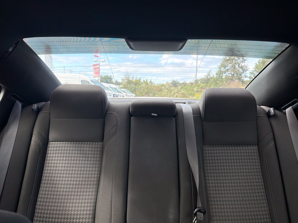 Used 2019 Dodge Charger SXT w/ Cold Weather Package AWD/4WD image 23