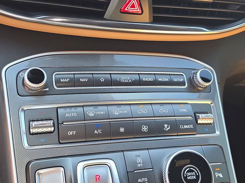 Used 2023 Hyundai Santa Fe Calligraphy image 30