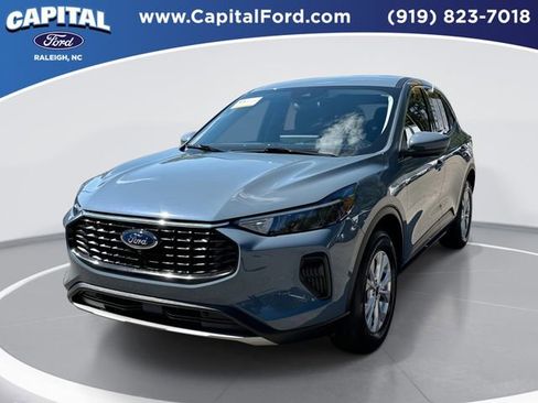 Certified 2024 Ford Escape Active w/ Tech Pack #2 AWD/4WD image 1