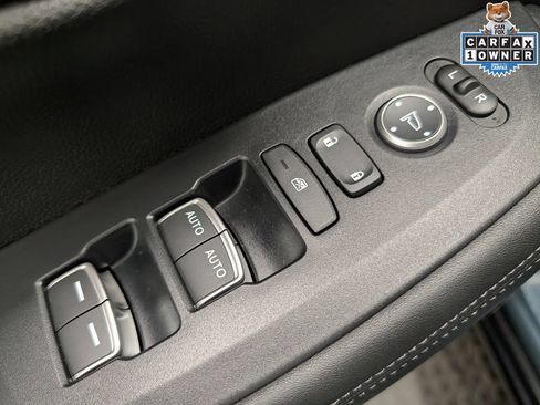 Used 2024 Honda HR-V EX-L image 10