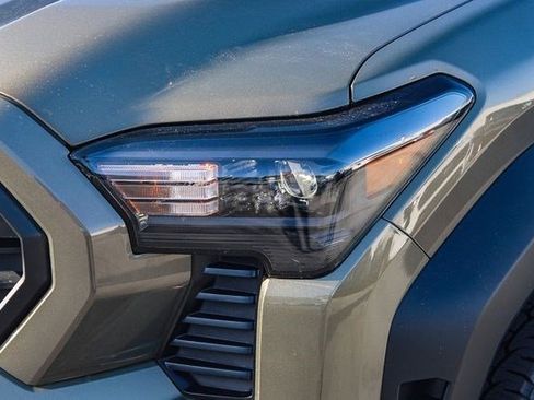 New 2026 Toyota Tacoma TRD Off-Road AWD/4WD image 5