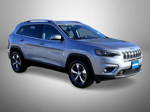 Used 2019 Jeep Cherokee Limited AWD/4WD image 3