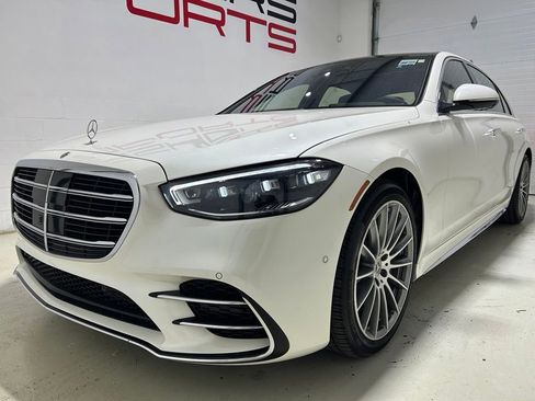Used 2023 Mercedes-Benz S 580 4MATIC Sedan image 2
