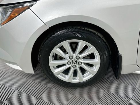 Used 2023 Toyota Corolla LE w/ LE Convenience Package image 25
