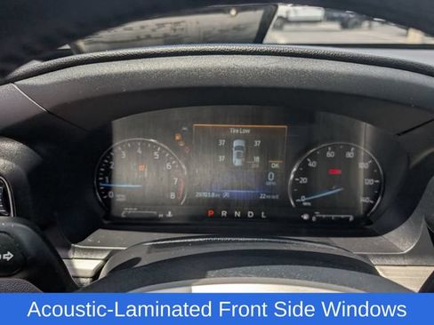 Used 2024 Ford Explorer XLT w/ Equipment Group 202A AWD/4WD image 19