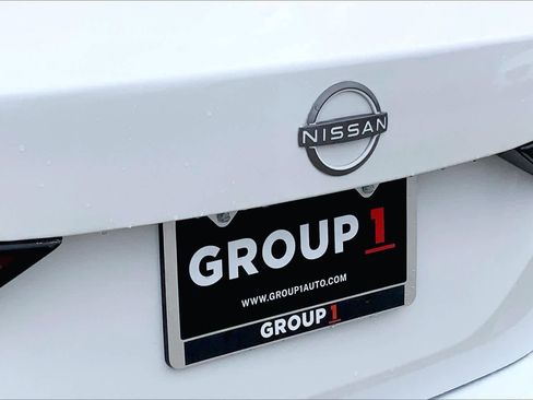 Used 2025 Nissan Sentra SV FWD image 30