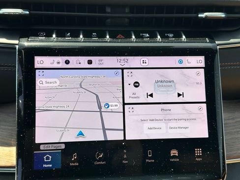 Used 2024 Jeep Grand Cherokee L Summit w/ Luxury Tech Group V image 6