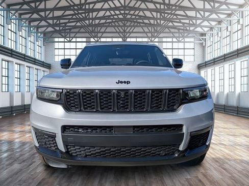 New 2025 Jeep Grand Cherokee L Limited w/ Luxury Tech Group II AWD/4WD image 9