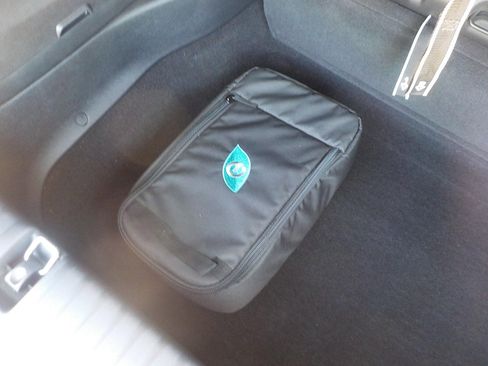 Used 2025 Chrysler Pacifica Premium image 20