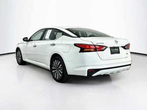 Used 2025 Nissan Altima 2.5 SV AWD/4WD image 5
