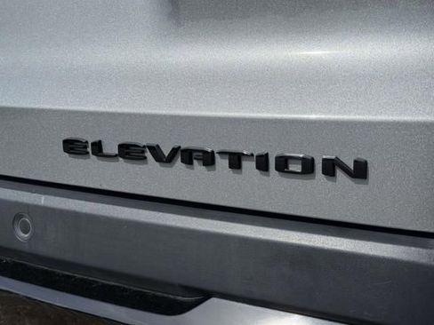 Used 2026 GMC Terrain Elevation w/ Elevation Premium Package AWD/4WD image 8