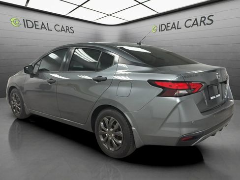 Used 2020 Nissan Versa S FWD image 7