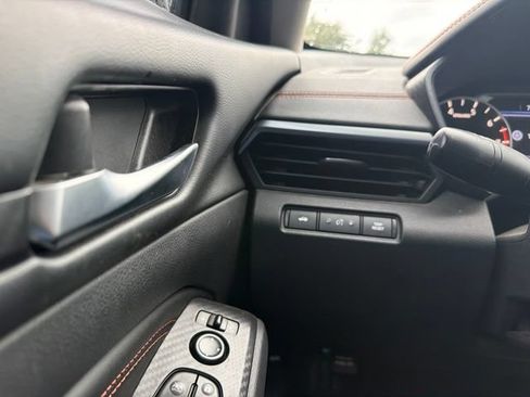 Used 2022 Nissan Altima 2.5 SR w/ Midnight Edition Package FWD image 12
