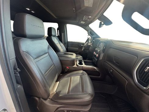 Used 2022 GMC Sierra 2500 Denali w/ Denali Ultimate Package image 16