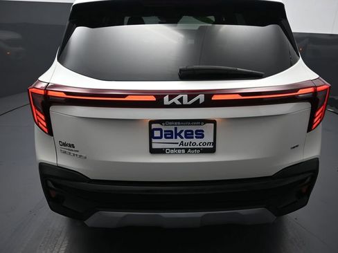 Used 2024 Kia Seltos EX AWD/4WD image 34