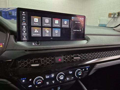 Used 2025 Honda Accord Touring image 13