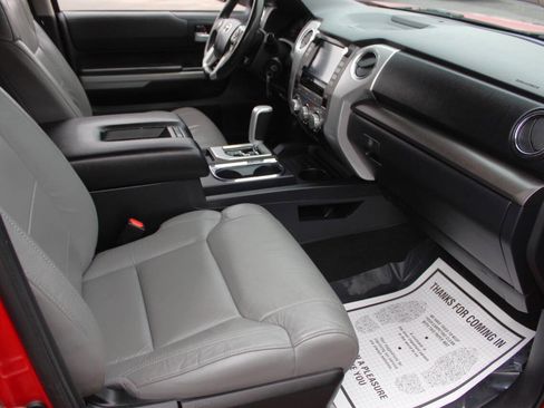 Used 2020 Toyota Tundra SR5 w/ SR5 Leather Package image 9