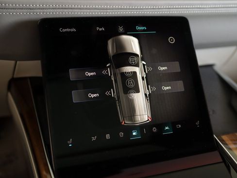 New 2025 Cadillac Escalade Premium Luxury Platinum image 18