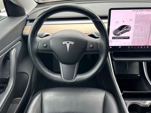Used 2018 Tesla Model 3 Long Range image 14
