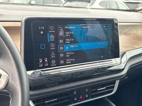 Used 2024 Volkswagen Atlas SE FWD image 18