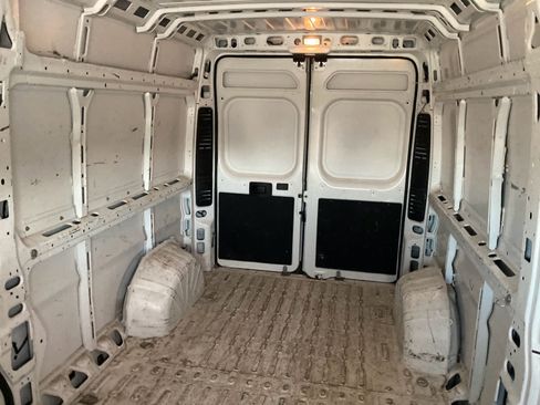 Used 2023 RAM ProMaster 2500 FWD image 4