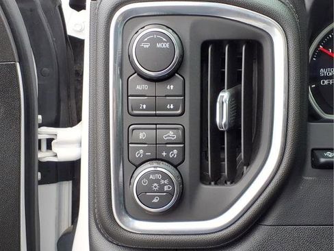 Used 2021 Chevrolet Silverado 1500 LTZ w/ LTZ Premium Package AWD/4WD image 18