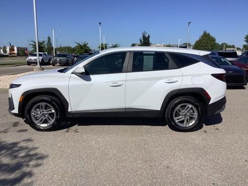 Used 2025 Hyundai Tucson SE image 8